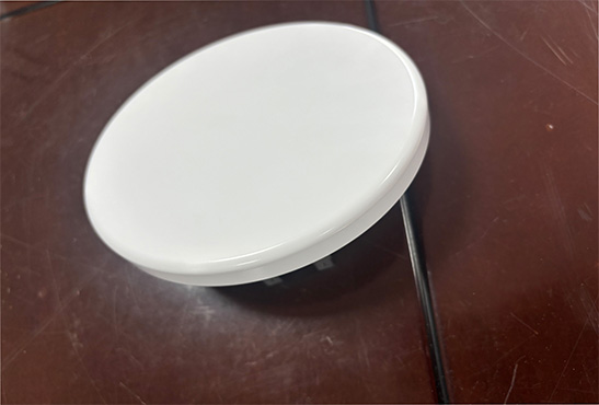 Ceramic heating plate